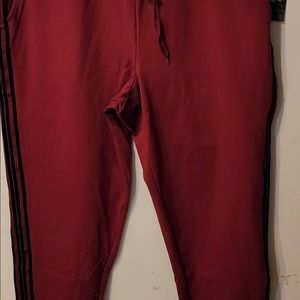 Athletic jogging pants size Large nwt